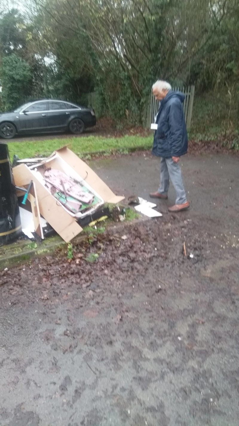 Cllr Ram Srivastava cleans up Newbold and Brownsover (1)